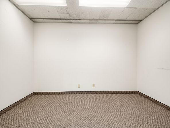 Office Space Available in Excellent Condition & Move-In Ready : 1221 Van Ness Ave, Fresno, CA 93721
